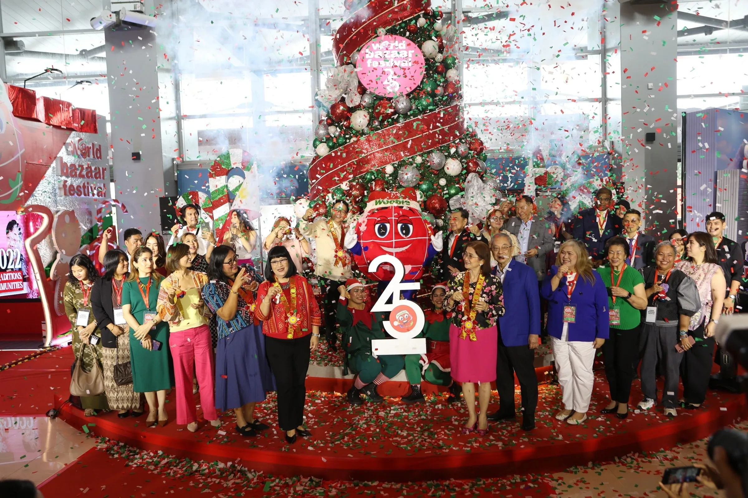 The Grandest World Bazaar Festival Opens!